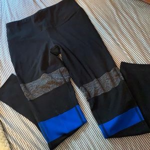 Black Workout Leggings with colorblock panels